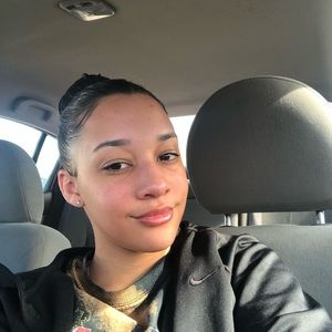 Meet your Posher, Kiah